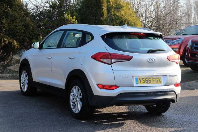 Hyundai Tucson 1.7 CRDI Blue Drive SE 2WD 5 Door Estate Diesel Silver