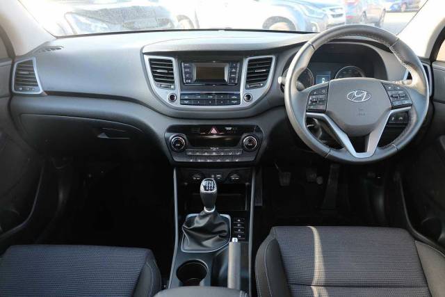 Hyundai Tucson 1.7 CRDI Blue Drive SE 2WD 5 Door Estate Diesel Silver