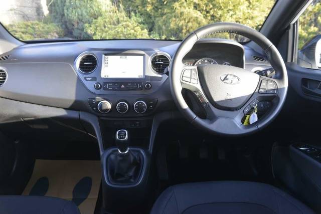 Hyundai i10 1.0 Go SE 5 Door Hatchback Petrol Polar White