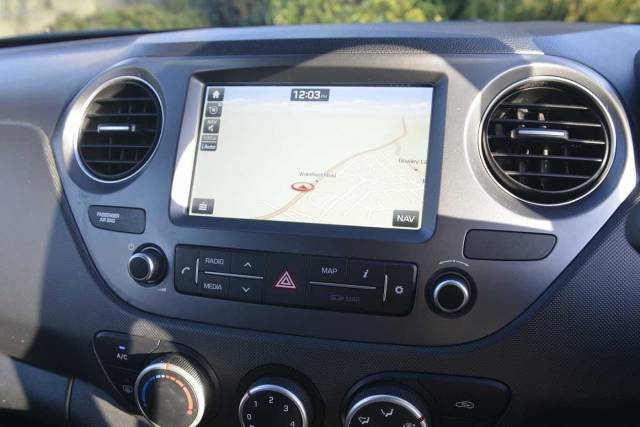 Hyundai i10 1.0 Go SE 5 Door Hatchback Petrol Polar White