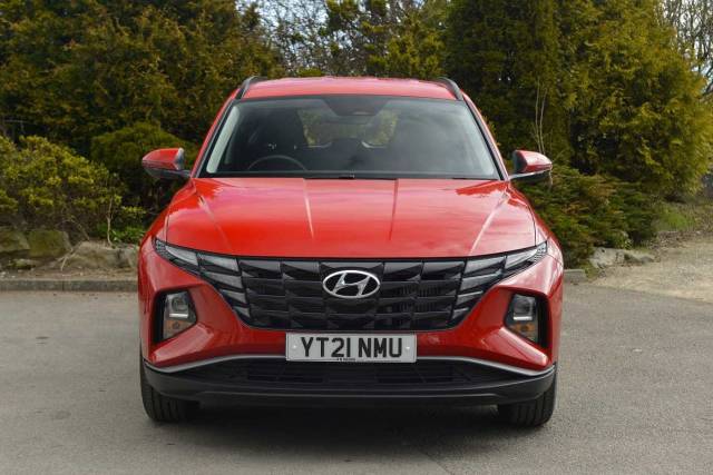 Hyundai Tucson 1.6 TGDi 48V MHEV SE Connect 5dr 2WD Estate Petrol Engine Red