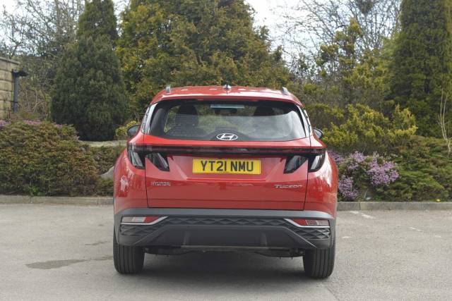 Hyundai Tucson 1.6 TGDi 48V MHEV SE Connect 5dr 2WD Estate Petrol Engine Red