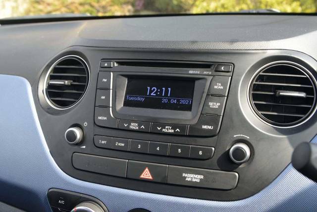 Hyundai i10 1.2 SE 5dr Hatchback Petrol Morning Blue