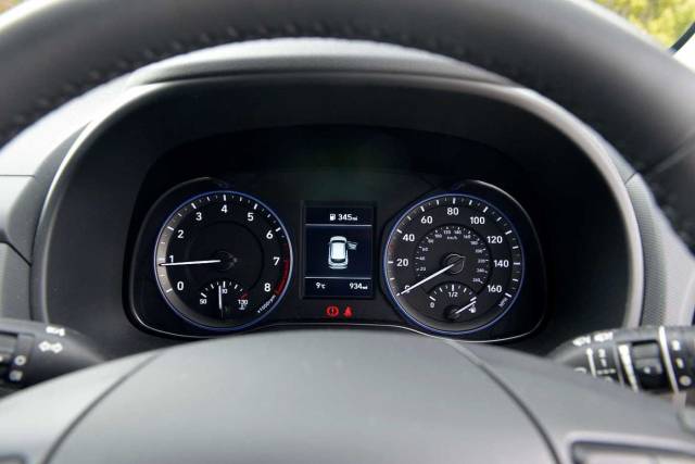 Hyundai Kona SUV 1.0 T-GDi (120ps) PLAY 2WD Hatchback Petrol Chalk White