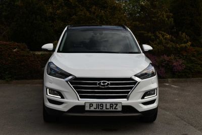 Hyundai Tucson 1.6CRDi Premium SE (2WD) DCT 5 Door Estate Diesel Polar White