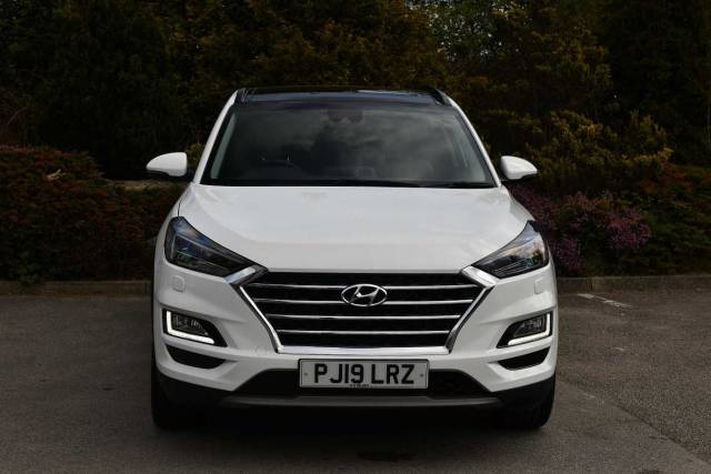 Hyundai Tucson 1.6CRDi Premium SE (2WD) DCT 5 Door Estate Diesel Polar White