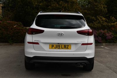 Hyundai Tucson 1.6CRDi Premium SE (2WD) DCT 5 Door Estate Diesel Polar White