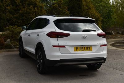 Hyundai Tucson 1.6CRDi Premium SE (2WD) DCT 5 Door Estate Diesel Polar White