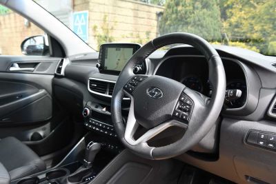 Hyundai Tucson 1.6CRDi Premium SE (2WD) DCT 5 Door Estate Diesel Polar White