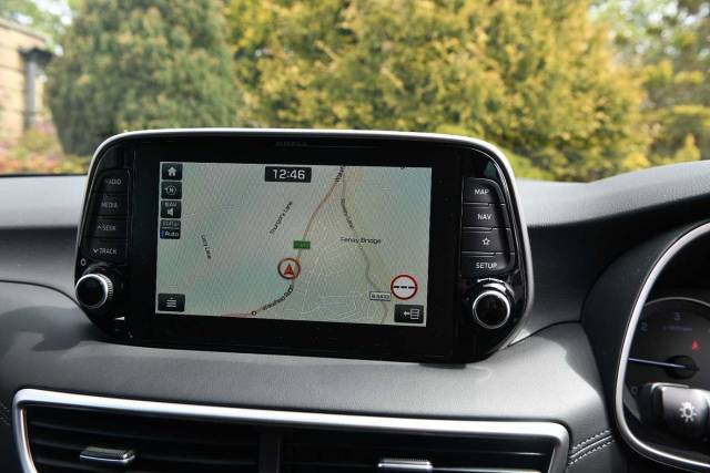 Hyundai Tucson 1.6CRDi Premium SE (2WD) DCT 5 Door Estate Diesel Polar White