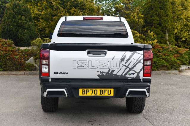 Isuzu D-max 1.9TD 4x4 XTR Nav+ Double Cab Pickup Double Cab Diesel Titanium Silver