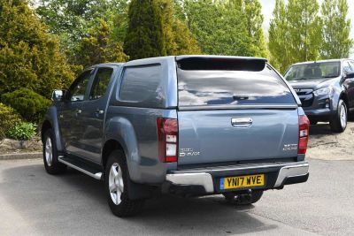 Isuzu D-max 2.5TD Yukon 4x4 Double Cab Pickup Double Cab Diesel Mineral Grey