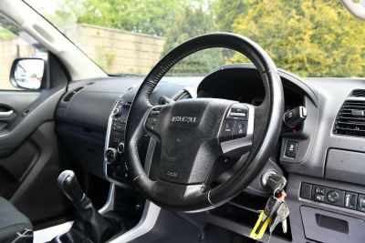 Isuzu D-max 2.5TD Yukon 4x4 Double Cab Pickup Double Cab Diesel Mineral Grey
