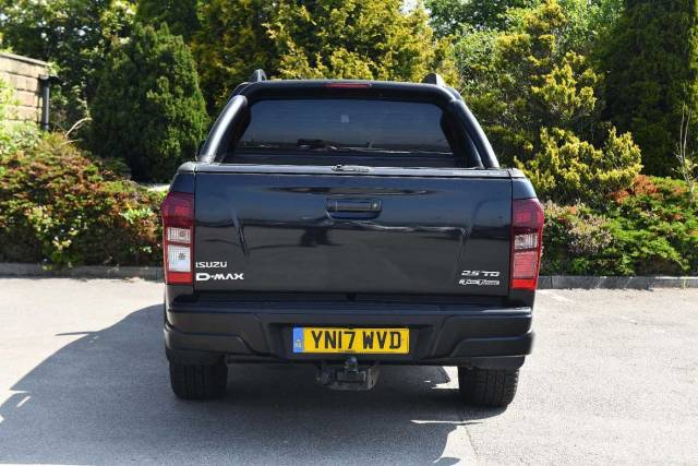 Isuzu D-max 2.5TD 4x4 Blade Double Cab Pickup Double Cab Diesel Cosmic Black