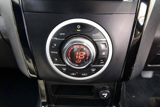 Isuzu D-max 2.5TD 4x4 Blade Double Cab Pickup Double Cab Diesel Cosmic Black