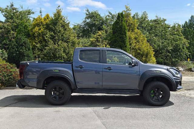 Isuzu D-max 1.9TD 4x4 XTR Nav+ Double Cab Pickup Double Cab Diesel Obsidian Grey