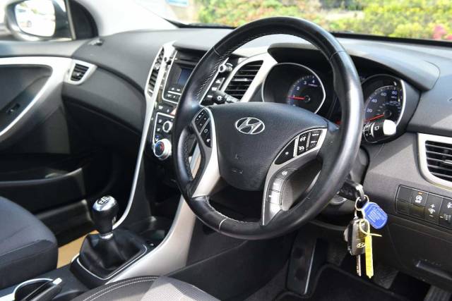Hyundai i30 1.4 Blue Drive SE 5dr Hatchback Petrol Continental Silver