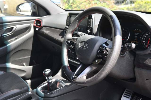Hyundai i30 i30 2.0 T-GDi (275ps) N Performance Fastback Hatchback Petrol Polar White