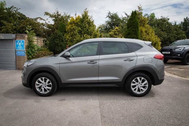Hyundai Tucson 1.6CRDi SE Nav (2WD) 5 Door Estate Diesel Olivine Grey