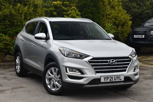 Hyundai Tucson 5Dr 1.6CRDi (136ps) SE Nav 48V Hybrid DCT Estate Diesel Platinum Silver