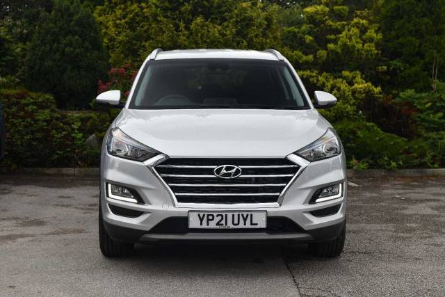 Hyundai Tucson 5Dr 1.6CRDi (136ps) SE Nav 48V Hybrid DCT Estate Diesel Platinum Silver
