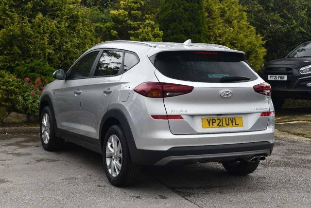 Hyundai Tucson 5Dr 1.6CRDi (136ps) SE Nav 48V Hybrid DCT Estate Diesel Platinum Silver