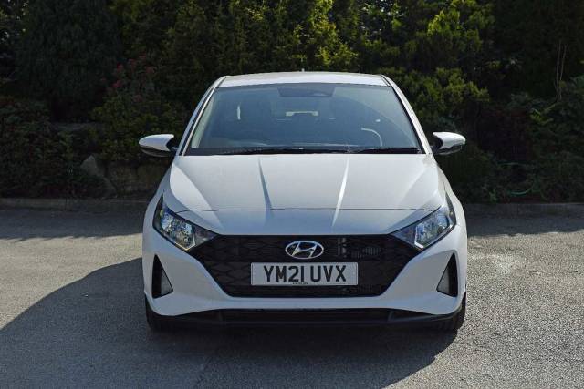 Hyundai i20 1.0 T-GDi 100ps SE Connect 48 Volt Hybrid DCT Hatchback Petrol Polar White