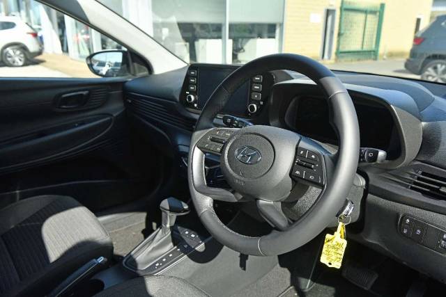 Hyundai i20 1.0 T-GDi 100ps SE Connect 48 Volt Hybrid DCT Hatchback Petrol Polar White