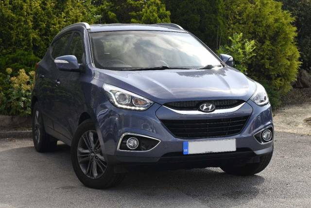 Hyundai ix35 2.0 CRDi SE 4WD 4x4 vehicle Diesel Blueberry