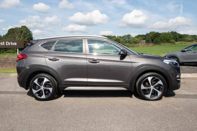 Hyundai Tucson 1.7 CRDi Blue Drive Sport Edition (2WD) 5Dr Estate Diesel Moonrock