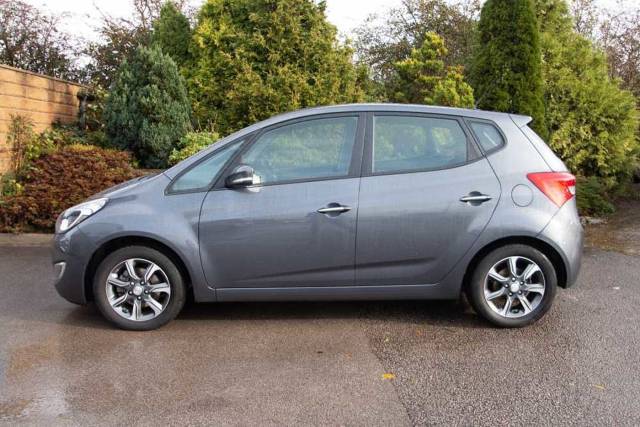 Hyundai ix20 1.6 SE 5dr Auto Hatchback Petrol Micron Grey