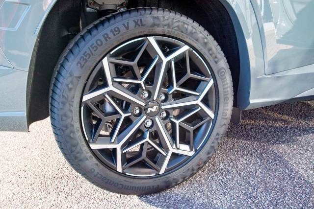Hyundai Tucson 1.6 TGDi N Line S 5dr 2WD 4x4 vehicle Petrol Grey
