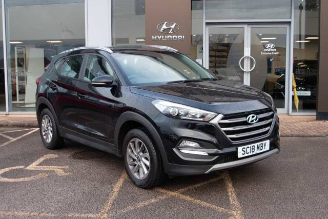 Hyundai Tucson 1.6 GDi Blue Drive SE NAV (2WD) 5 Door 4x4 vehicle Petrol Black