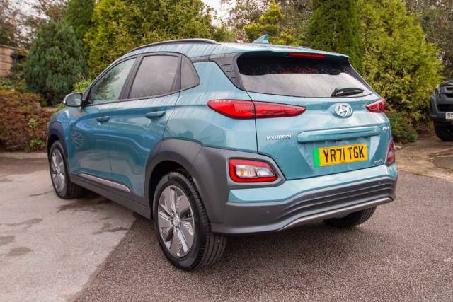 Hyundai Kona 0.0 100kW Premium 39kWh 5dr Auto Hatchback Electric Blue