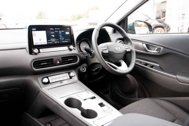 Hyundai Kona 0.0 100kW Premium 39kWh 5dr Auto Hatchback Electric Blue
