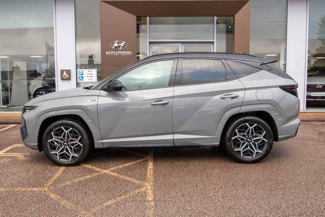 Hyundai Tucson 1.6 TGDi Plug-in Hybrid N Line 5dr 4WD Auto 4x4 vehicle Hybrid Shadow Gray