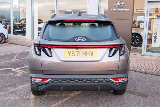 Hyundai Tucson 1.6-TGDi SE Connect 5dr 2WD 4x4 vehicle Petrol Silky Bronze