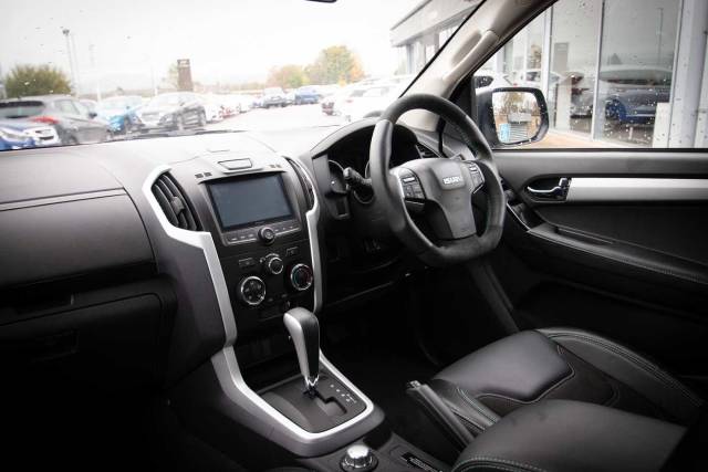 Isuzu D-max 1.9TD 4x4 XTR Nav+ Double Cab Pickup Pick-up Diesel Grey