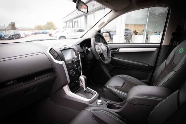 Isuzu D-max 1.9TD 4x4 XTR Nav+ Double Cab Pickup Pick-up Diesel Grey