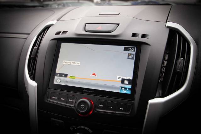 Isuzu D-max 1.9TD 4x4 XTR Nav+ Double Cab Pickup Pick-up Diesel Grey