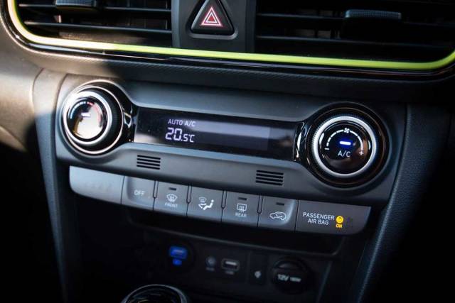 Hyundai Kona SUV 1.6 T-GDi (177ps) Premium GT 4WD Hatchback Petrol Acid Yellow