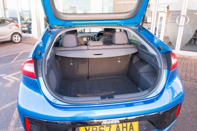 Hyundai Ioniq 1.6 GDi (105ps) Premium Hybrid DCT 5Dr Hatch Hatchback Hybrid Blue