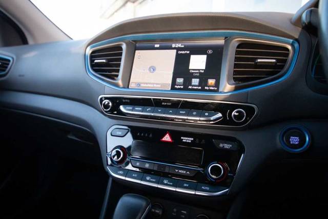 Hyundai Ioniq 1.6 GDi (105ps) Premium Hybrid DCT 5Dr Hatch Hatchback Hybrid Blue