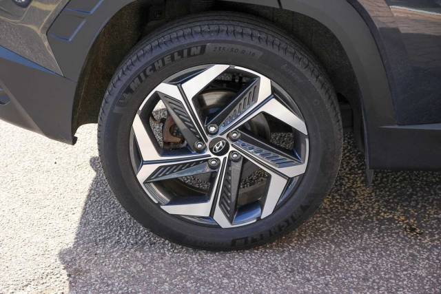 Hyundai Tucson 1.6 TGDi Hybrid 230 Ultimate 5dr 2WD Auto Estate Petrol/Electric Hybrid GREY