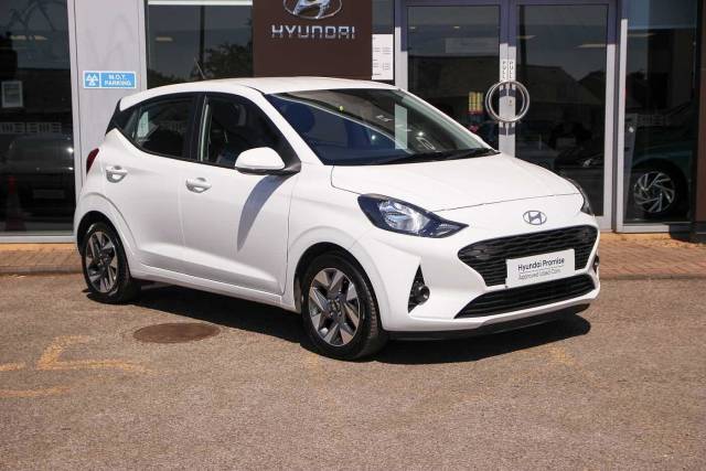 Hyundai i10 1.0 Advance 5dr Hatchback Petrol WHITE