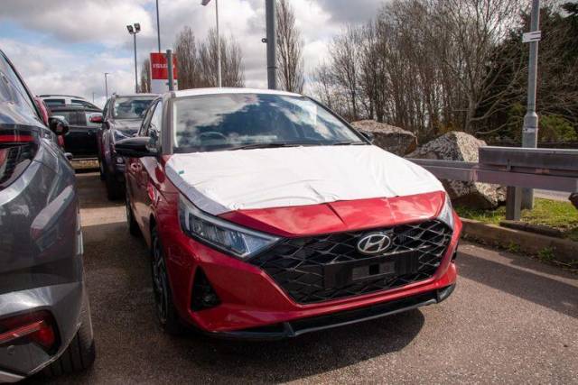 Hyundai i20 1.0T 100PS 7DCT Hatchback Petrol Lucid Lime Metallic