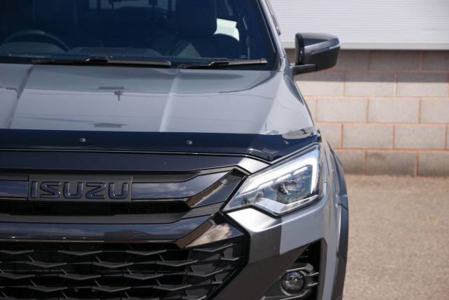 2025 Isuzu D-max 1.9 TD V-Cross Steel Edition Auto 4WD Euro 6 (s/s) 4dr