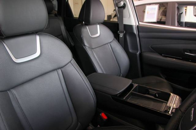 2025 Hyundai TUCSON 1.6 T-GDi Ultimate SUV 5dr Petrol Hybrid Auto 4WD Euro 6 (s/s) (215 ps)