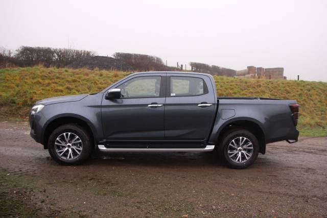 2025 Isuzu D-max 1.9 TD DL40 Pickup Double Cab 4dr Diesel Manual 4WD Euro 6 (s/s) (164 ps)