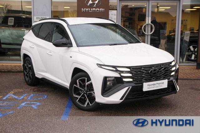 Hyundai TUCSON 1.6T N Line 5dr Estate Petrol WHITE